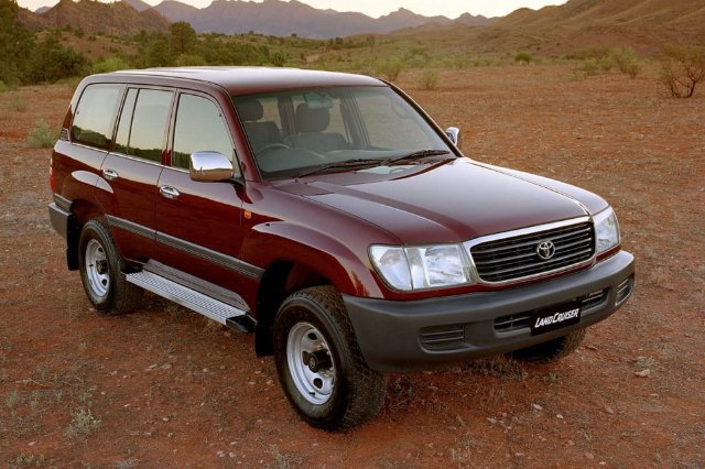 107714455_2001-toyota-land-cruiser-100-series-press-image-1200x800p(1).jpg.b1372c3cf85f38d84c16821781aa6b3a.jpg