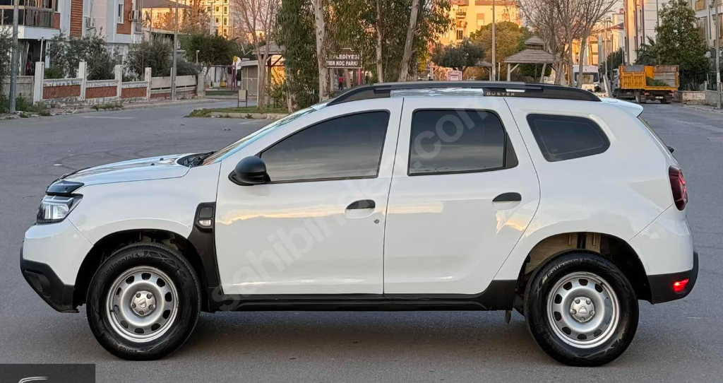 Dacia _ Duster _ 1.3 Tce _ Essential _ 2023 MODEL 12 BİN KM OTOMATİK sahibinden.comda - 1305061602 - Google Chrome 20.04.2026 20_58_20.png